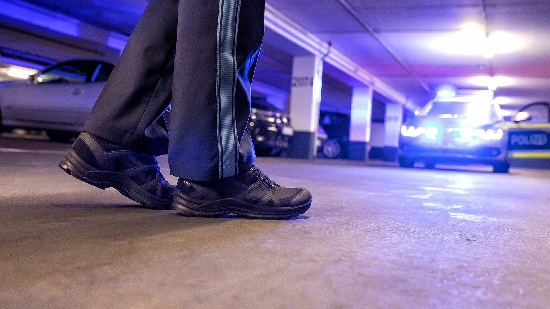 330041_athletic-low-gtx