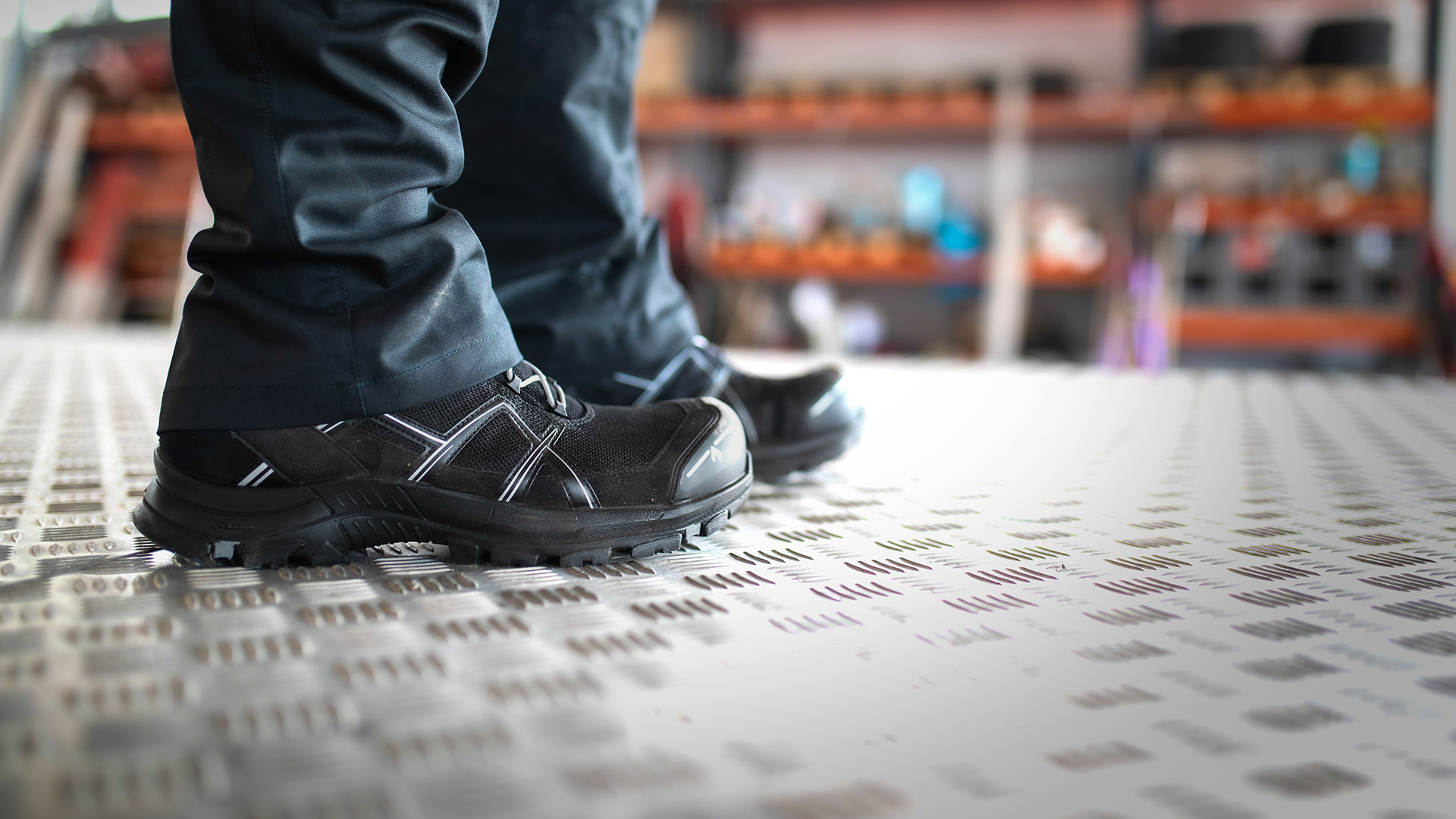 610003_black_eagle_safety_40-1_low_black_silver