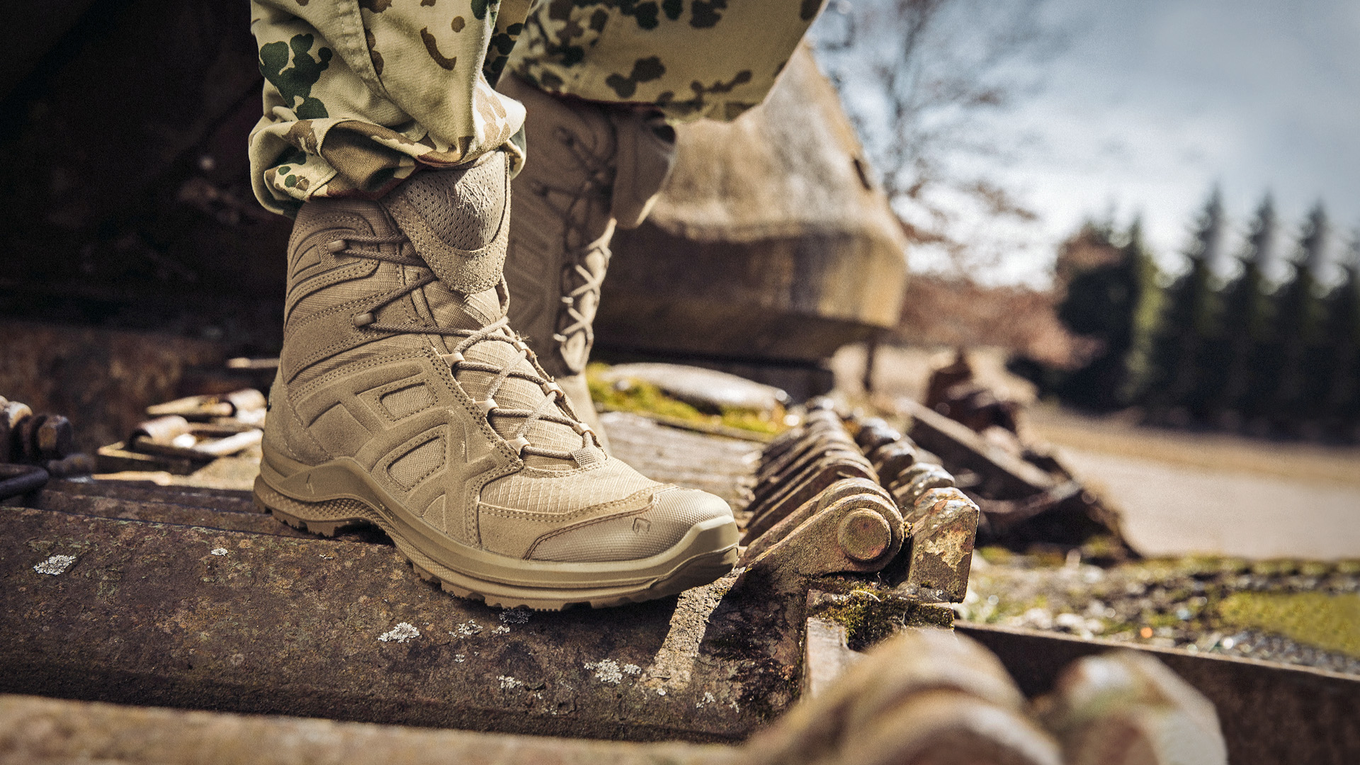 330006_be-athletic-v-desert