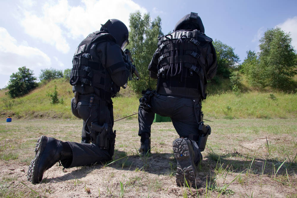 203101_ranger-gsg9-s_bla_act03 203101_ranger-gsg9-s_bla_act0301910